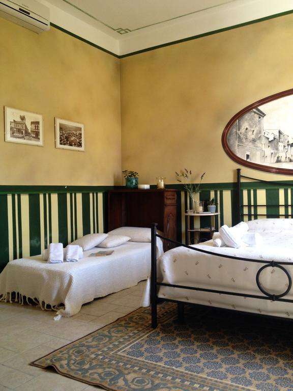 سورسو B&B Cheap Holidays الغرفة الصورة